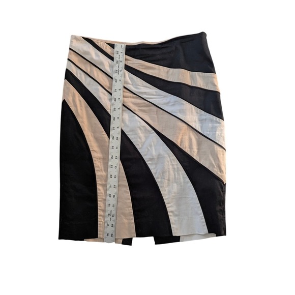 White House Black Market Black Cream Tan Abstract Swirl Pencil Skirt Size 2 - Picture 3 of 7